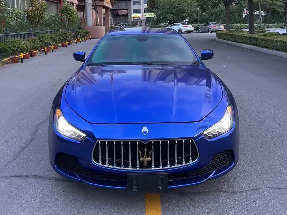 Maserati Ghibli 2015 — Фото 2/15