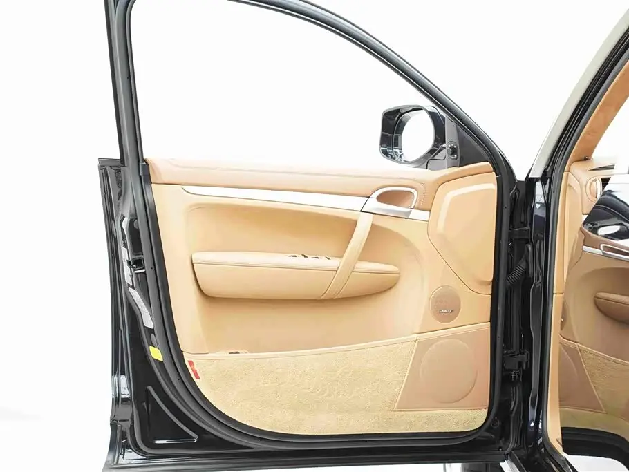 Porsche Cayenne 2008 — Photo 14/20