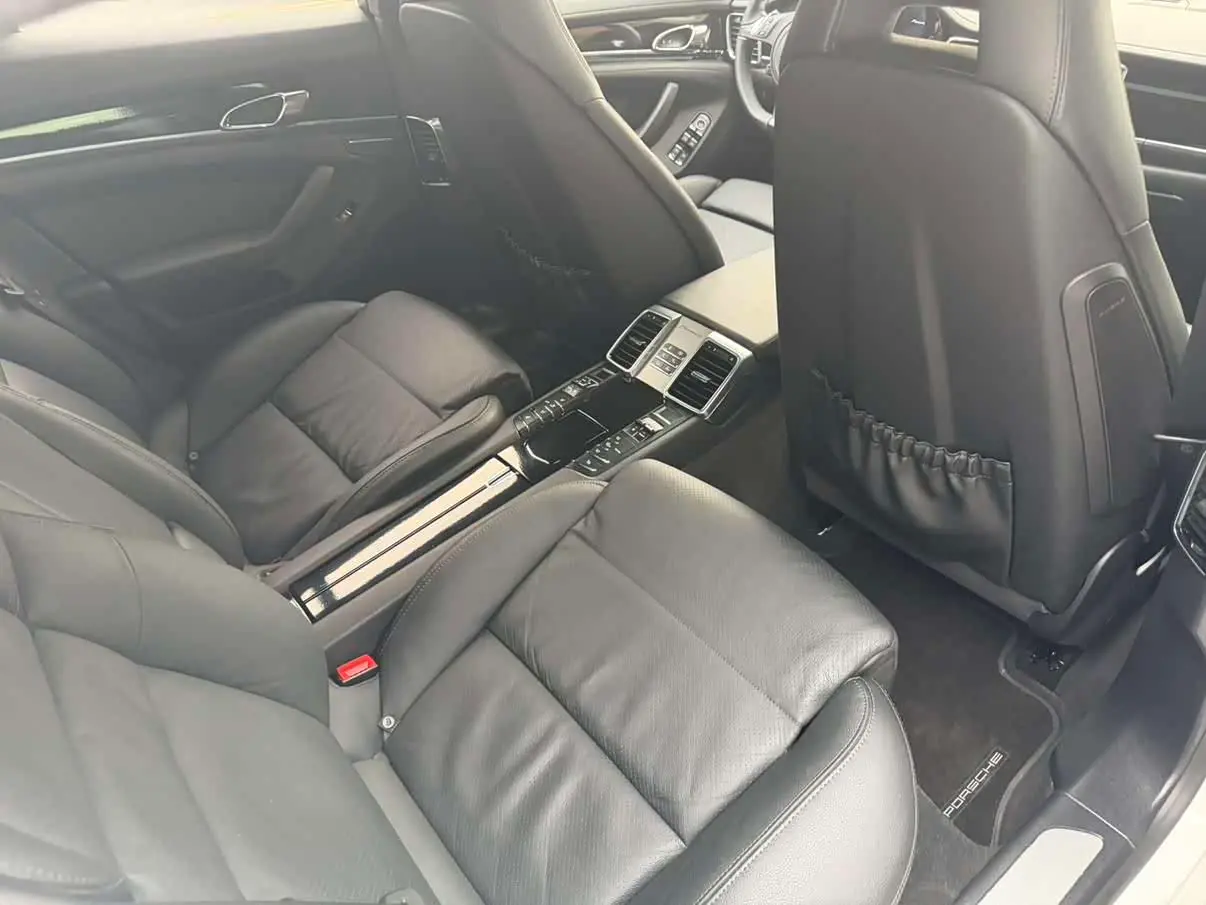 Porsche Panamera 2014 — Photo 10/20