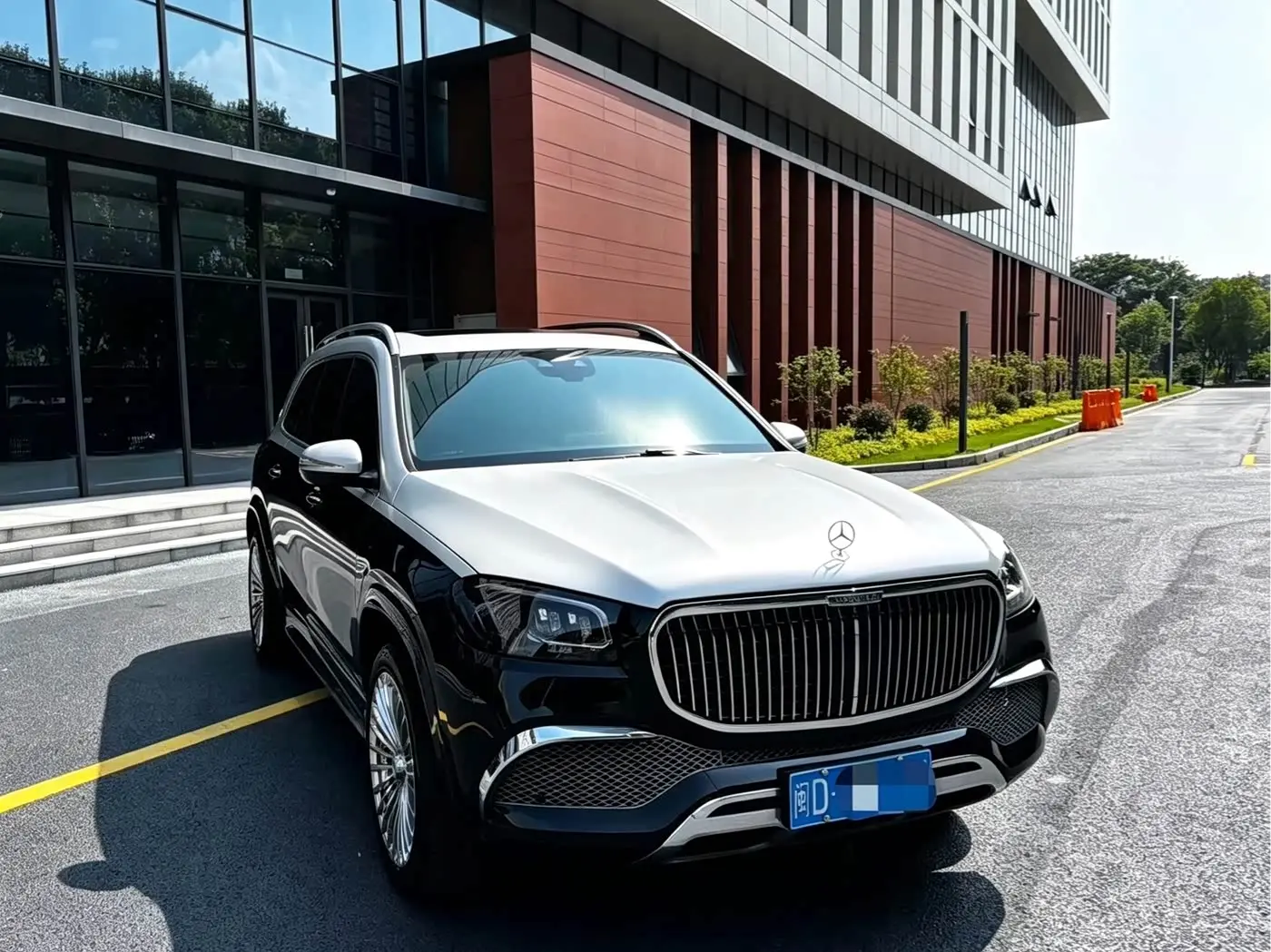 Mercedes-Benz GLS 2022 — Фото 3/9