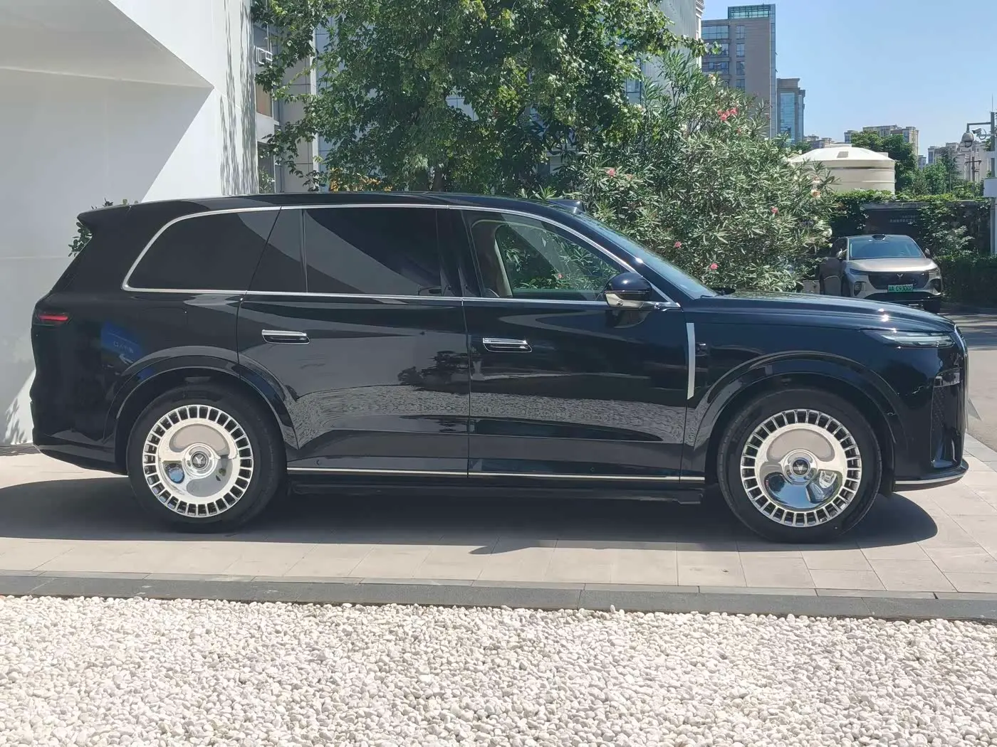 Voyah Auto VOYAH Taisan 2025 — Photo 2/8
