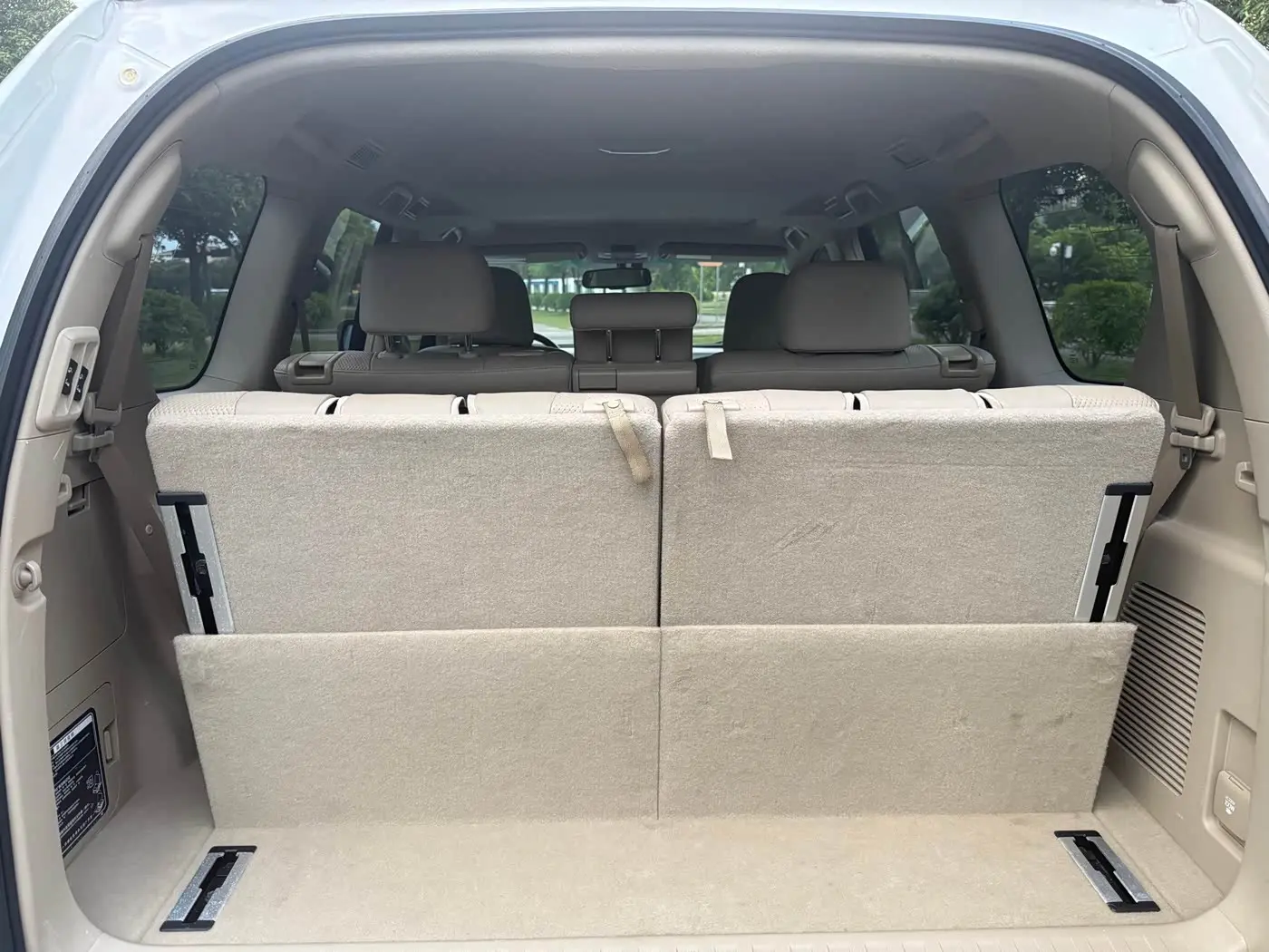 Toyota Prado 2011 — Photo 15/16