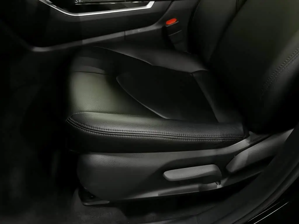Toyota Highlander 2023 — Photo 20/20