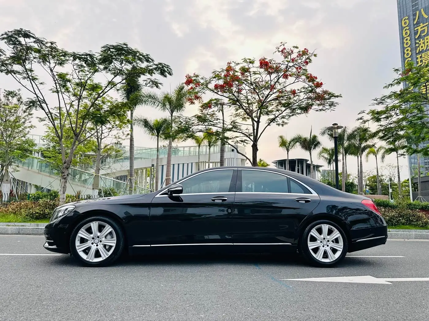 Mercedes-Benz S-Class 2016 — Photo 5/19