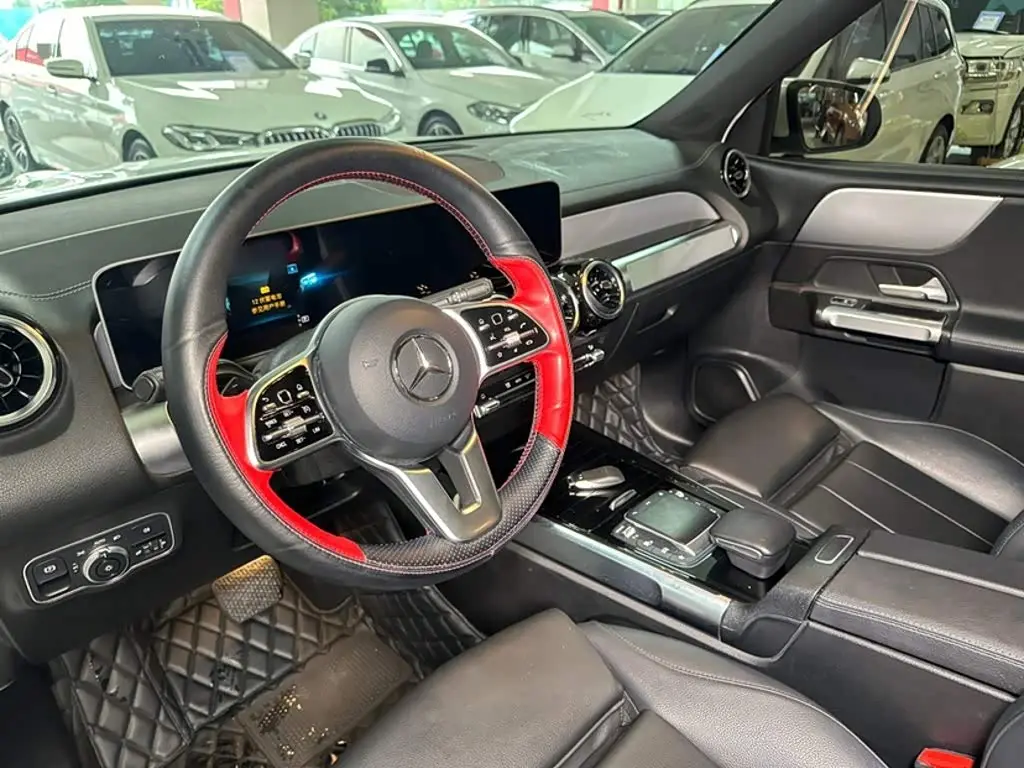 Mercedes-Benz GLB 2020 — Фото 6/20