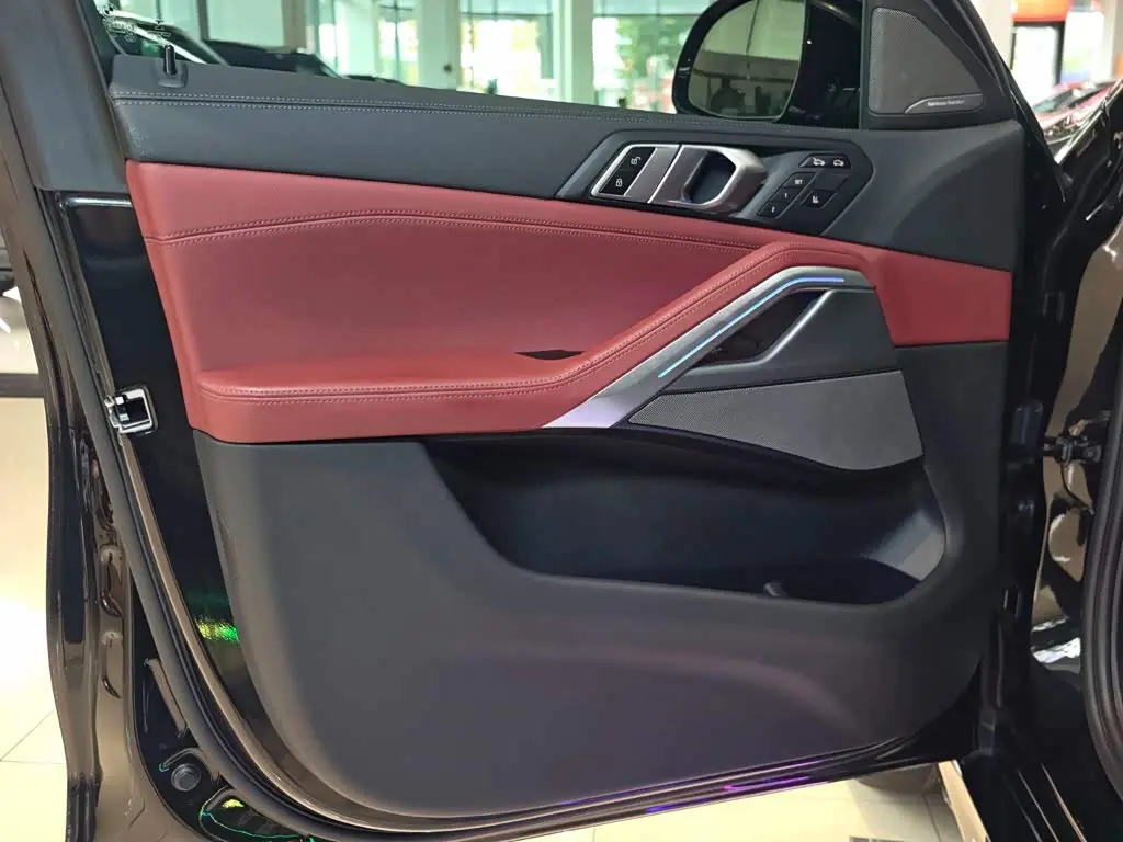 BMW X6 2021 — Photo 19/20