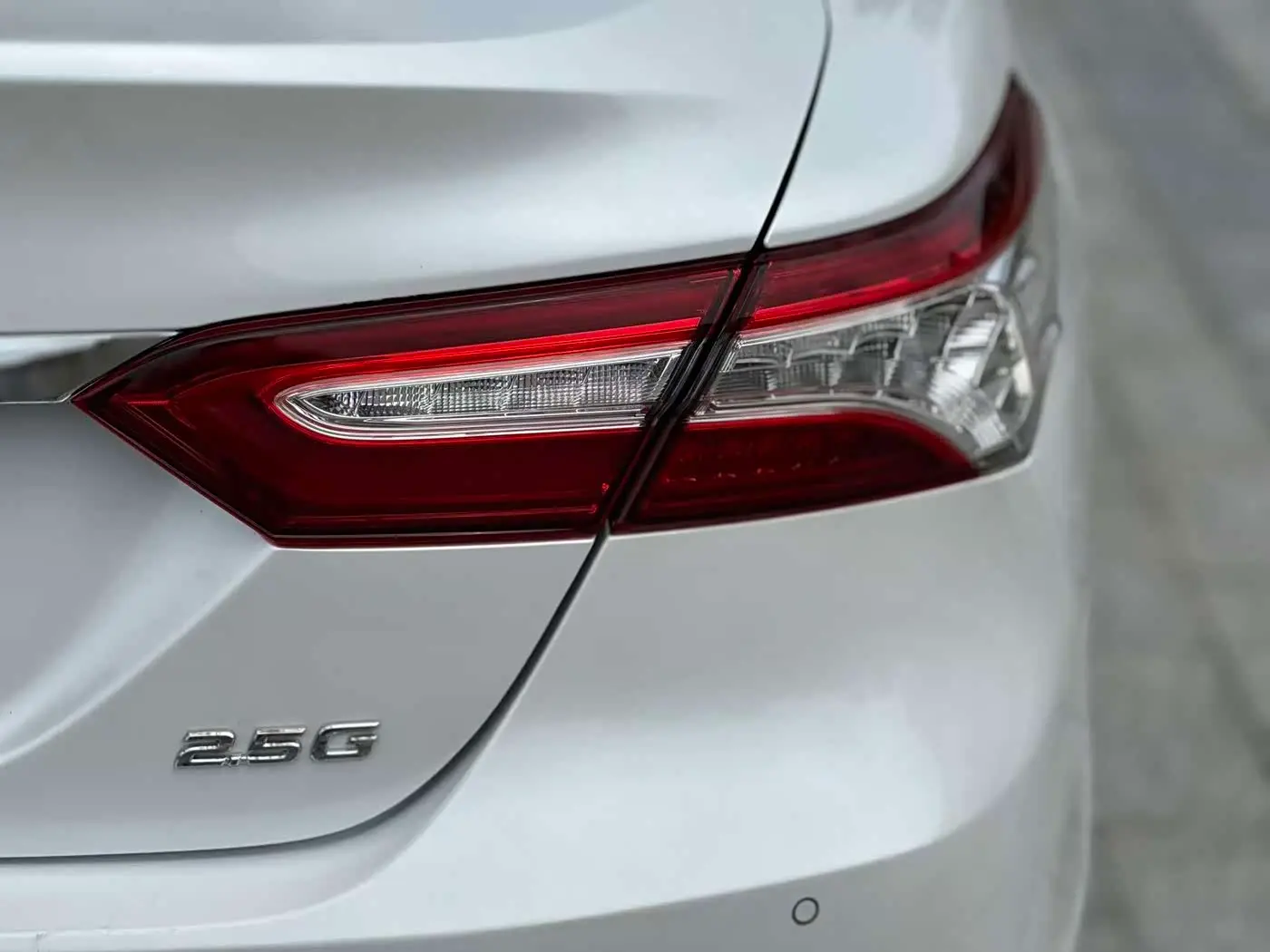 Toyota Camry 2018 — Photo 13/16