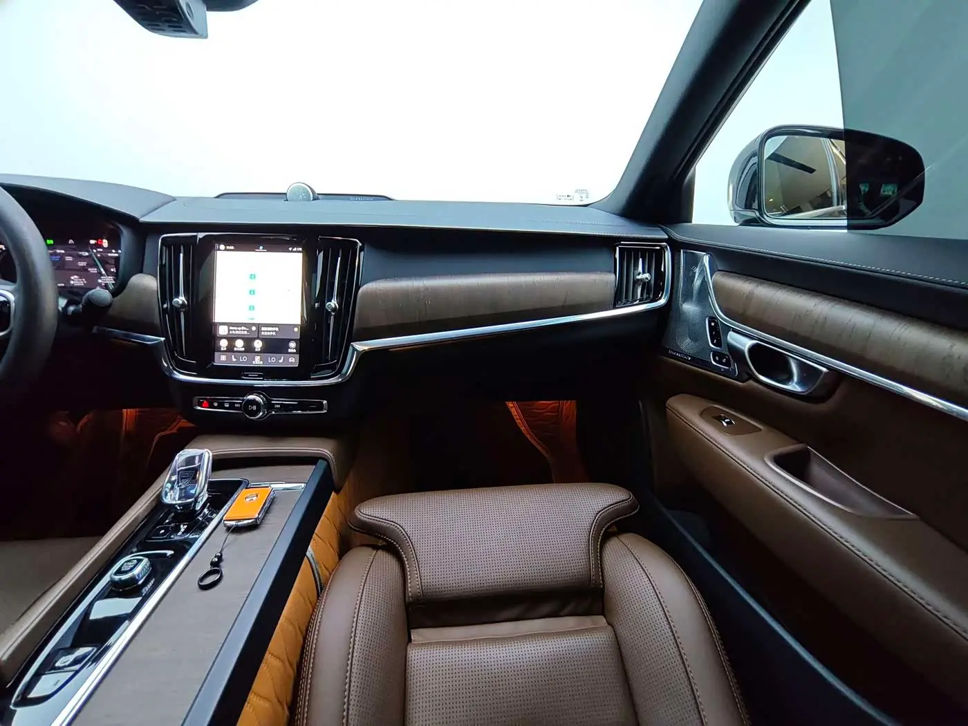 Volvo S90 2024 — Фото 18/20