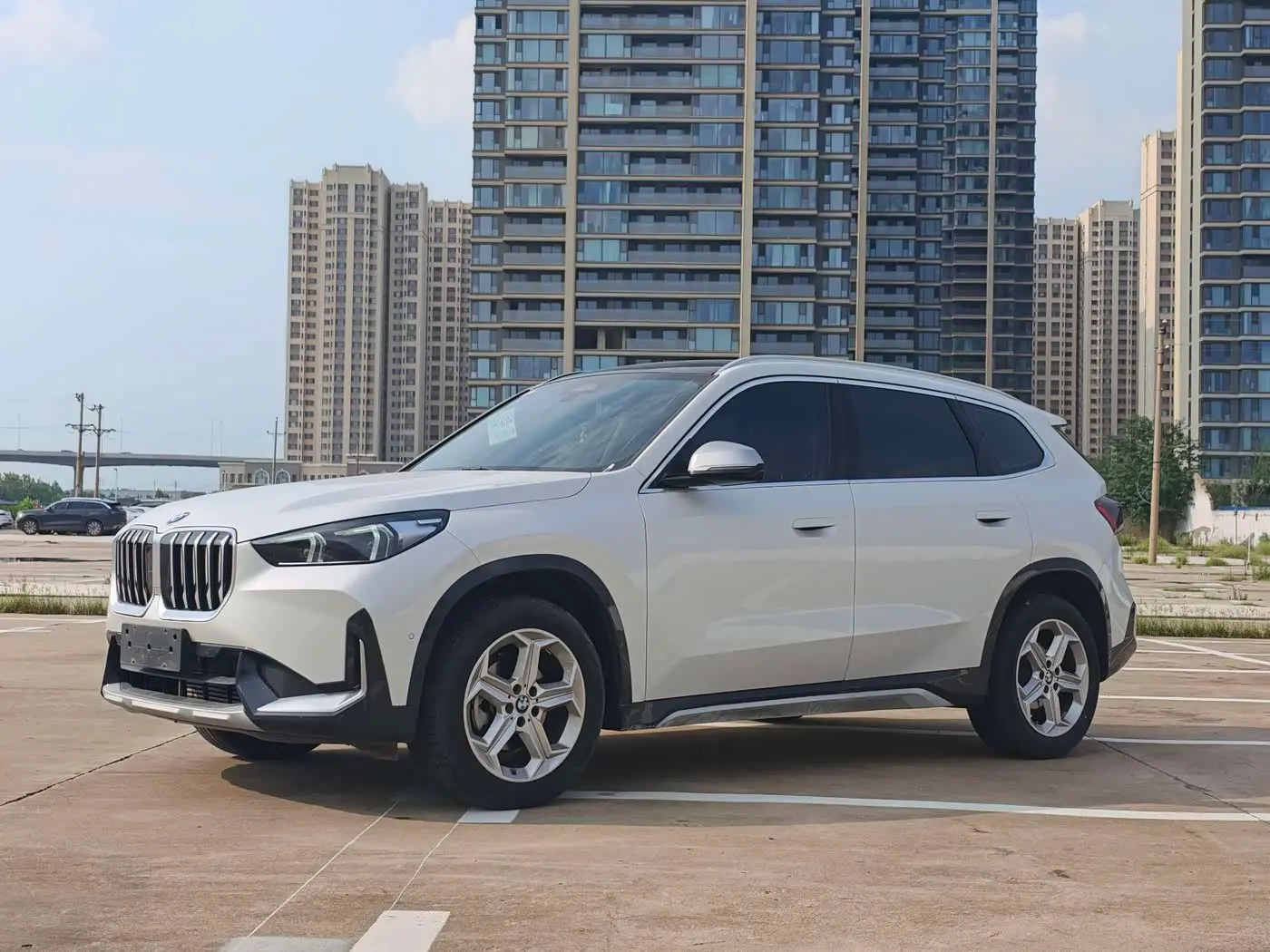 BMW X1 2023 — Photo 1/16