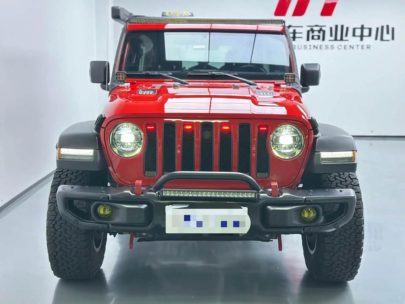 Jeep Wrangler 2020 — Фото 2/17