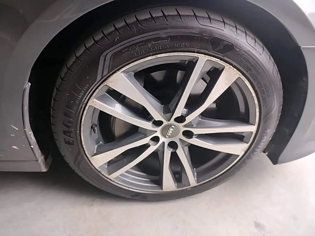 Audi A6L 2020 — Photo 12/20
