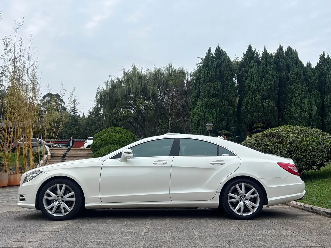 Mercedes-Benz CLS 2014 — Photo 17/20