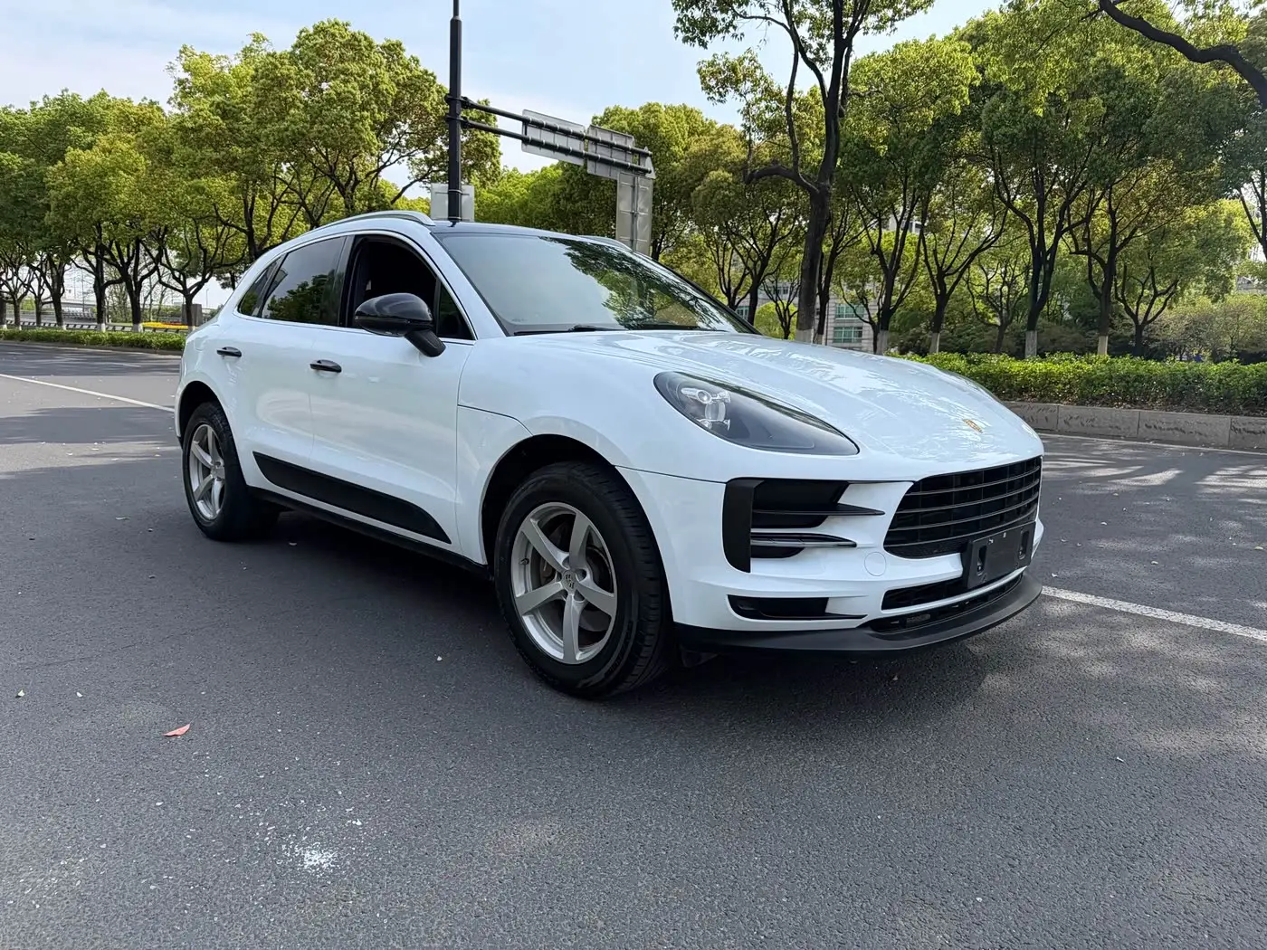 Porsche Macan 2019 — Photo 3/13