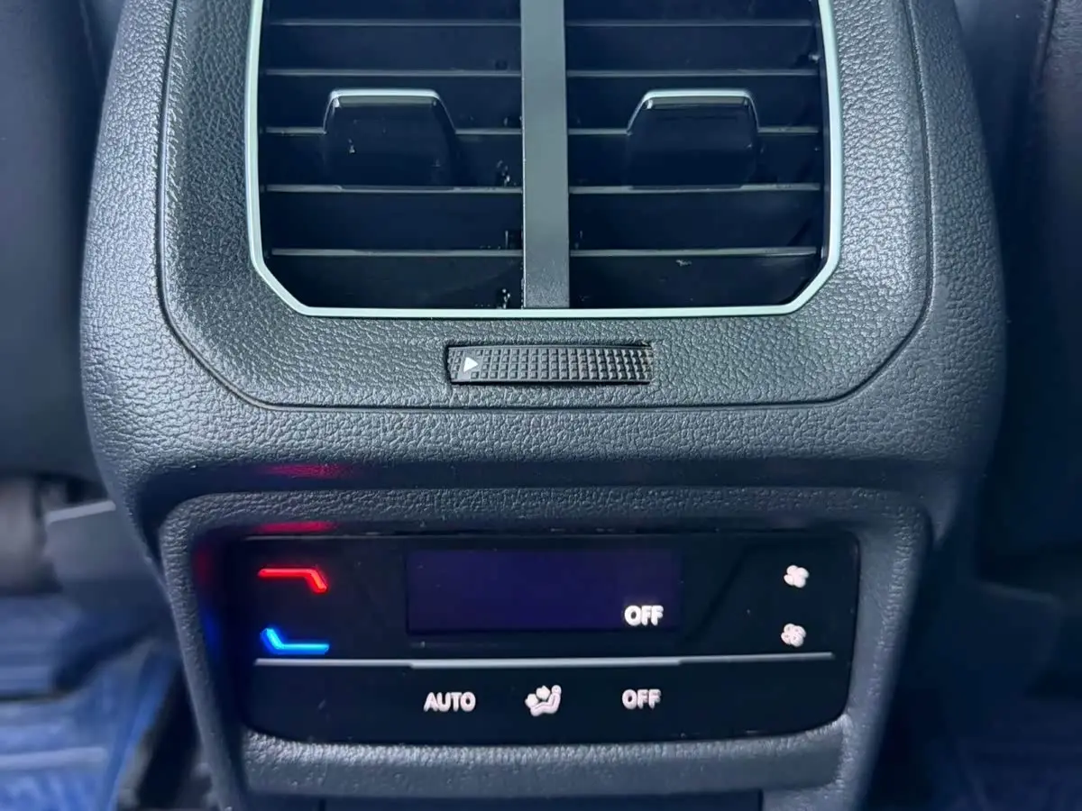 Volkswagen Tayron 2023 — Photo 14/20