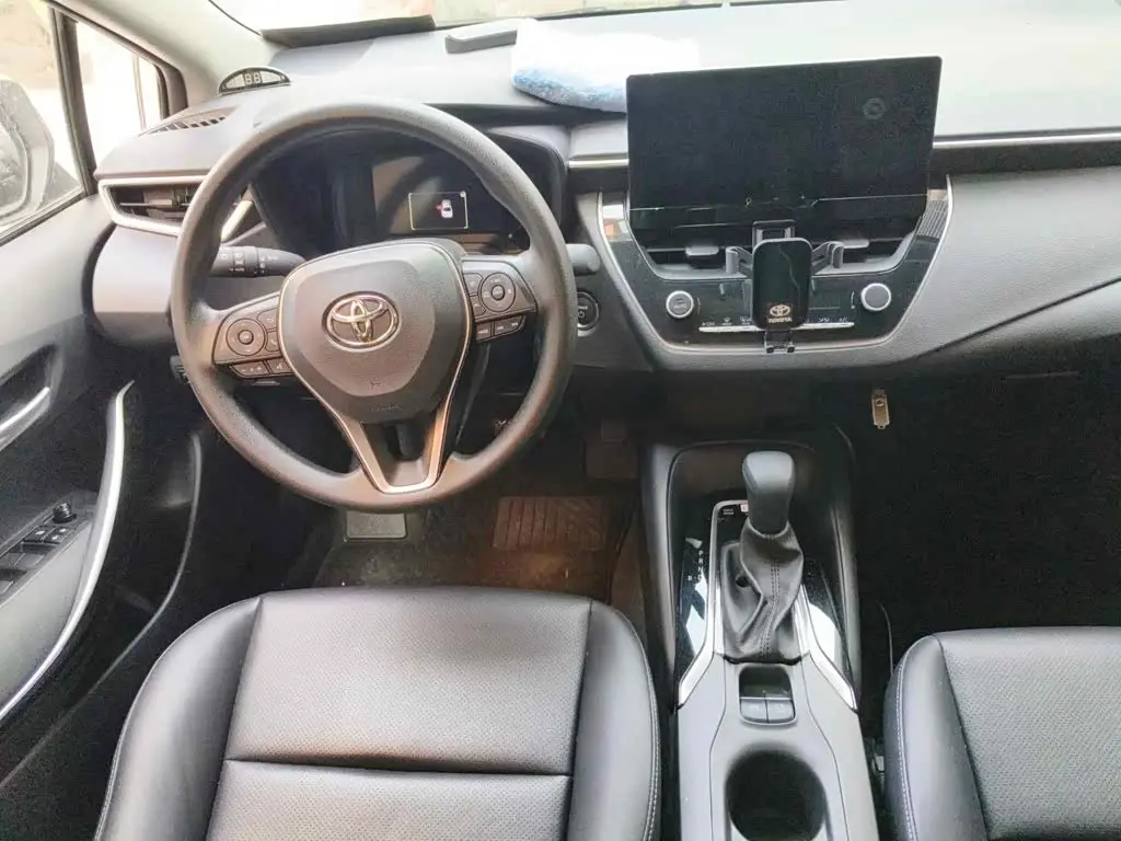 Toyota Corolla 2025 — Фото 11/12