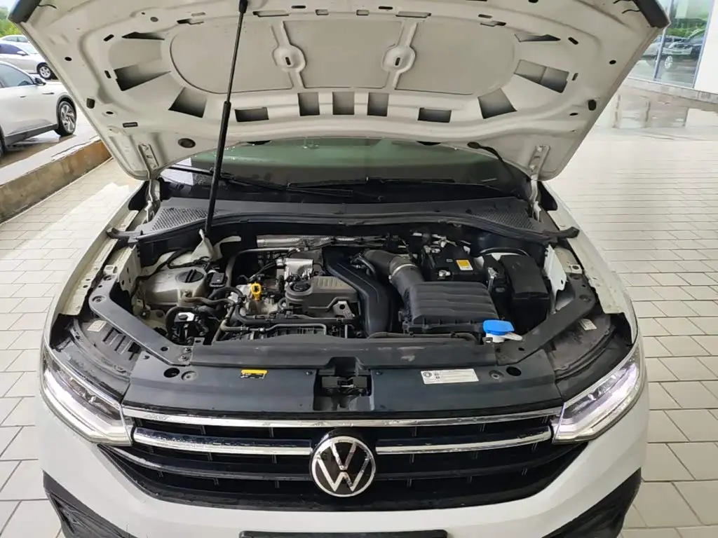 Volkswagen Tiguan L 2024 — Фото 20/20