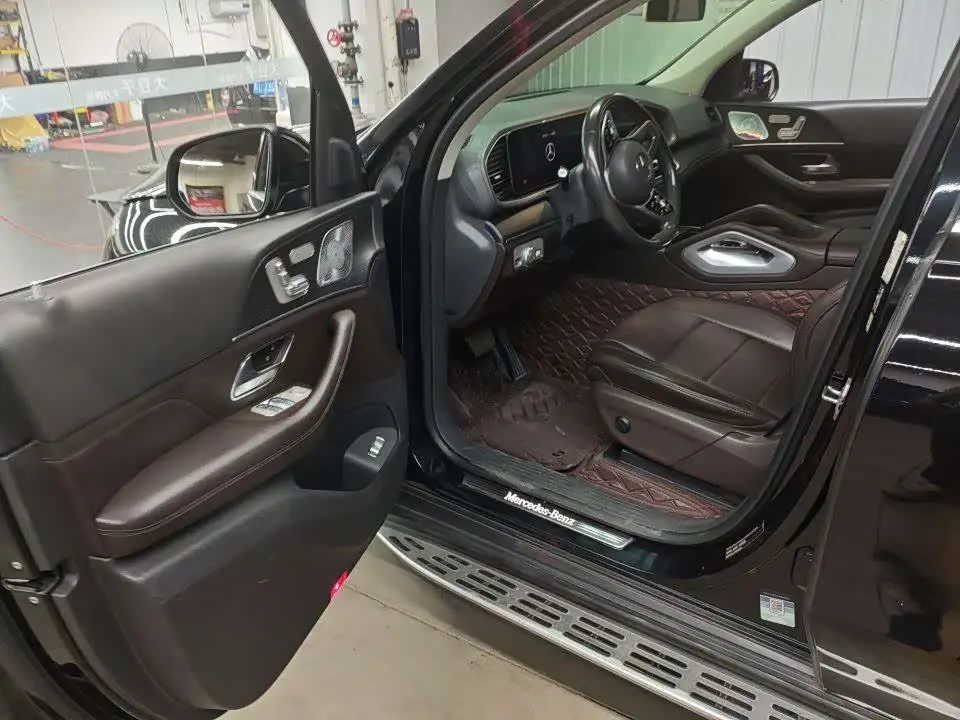 Mercedes-Benz GLE 2020 — Фото 3/6