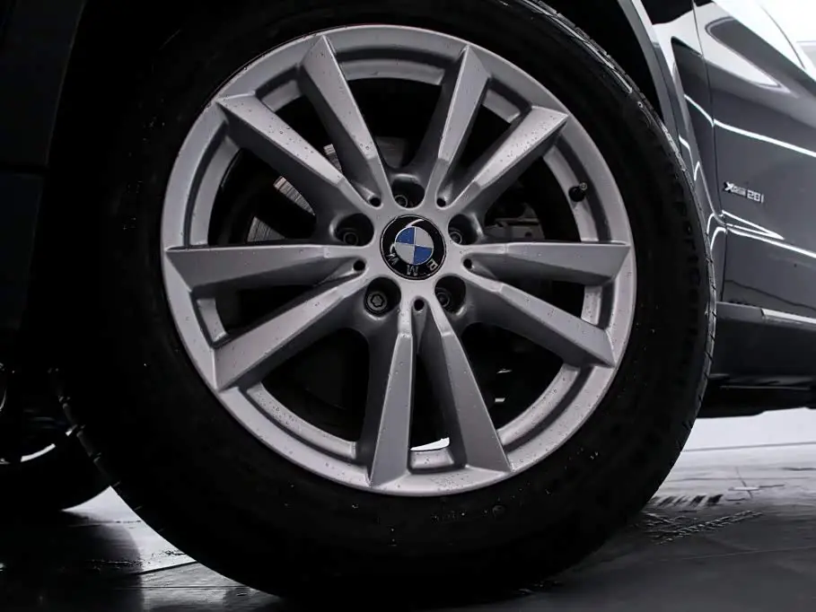 BMW X5 2016 — Фото 18/19
