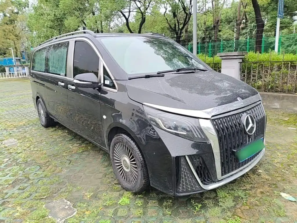Mercedes-Benz Vito 2024 — Photo 4/20