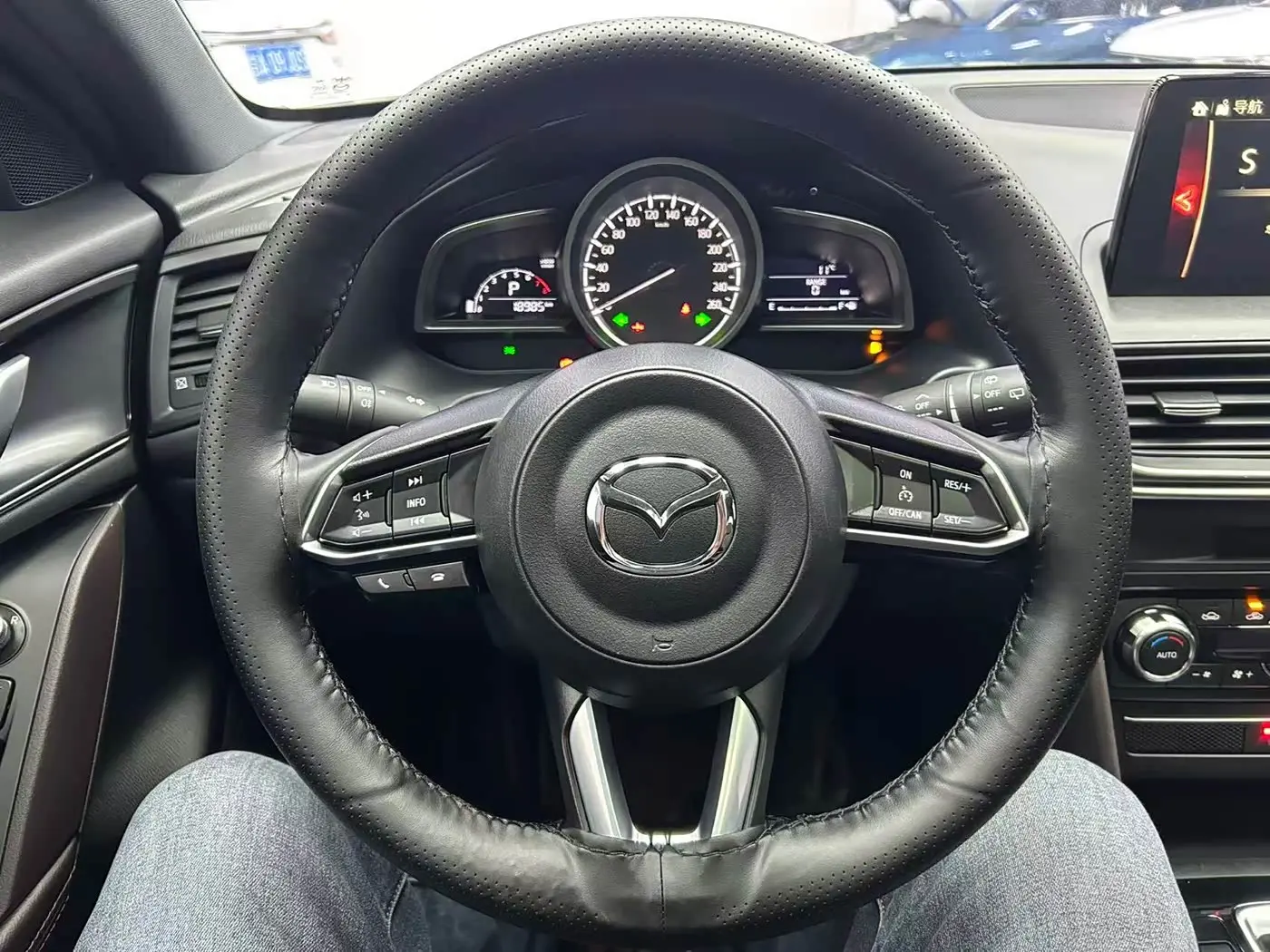 Mazda CX-4 2023 — Photo 13/20