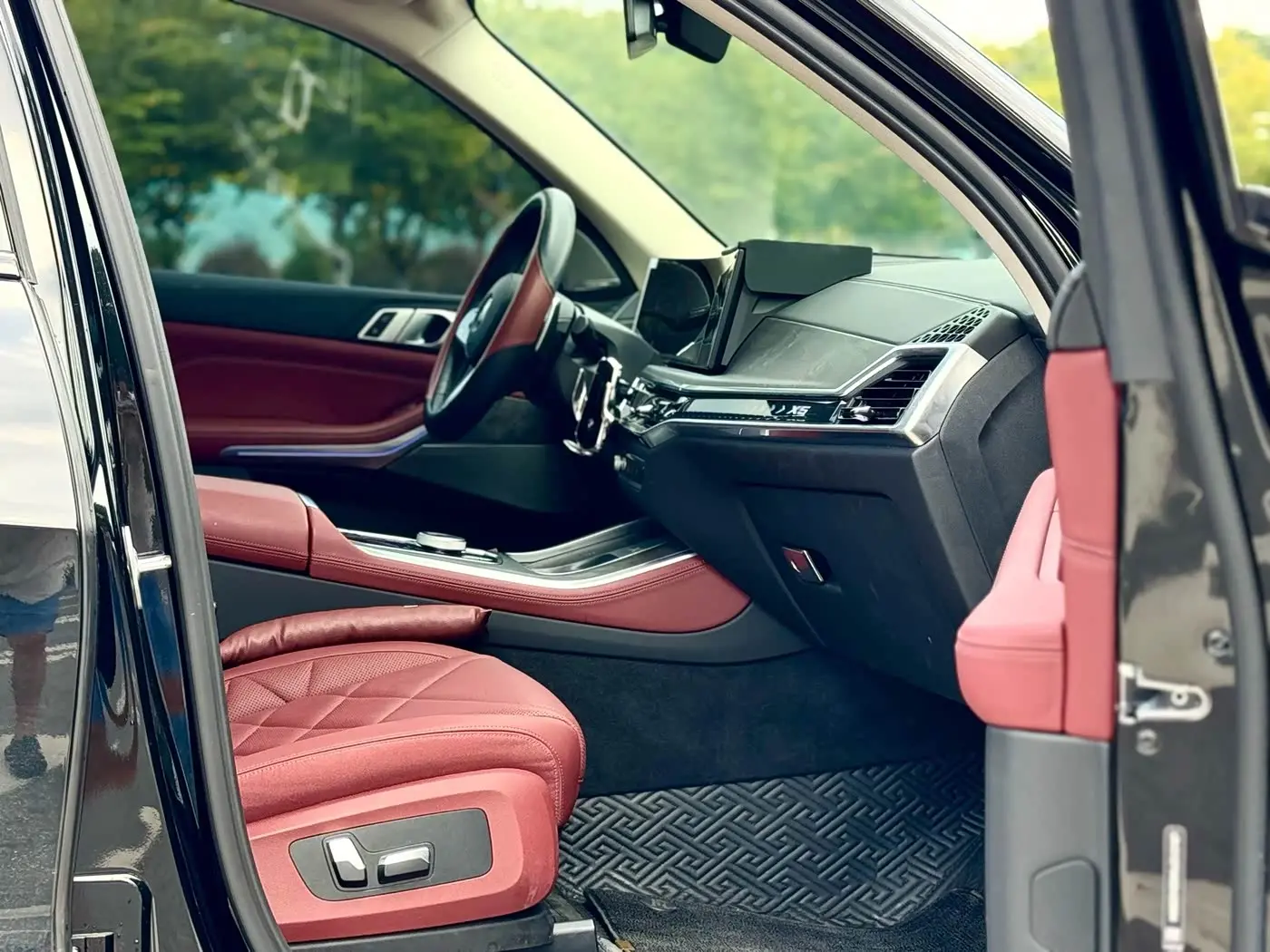 BMW X5 2025 — Photo 13/18
