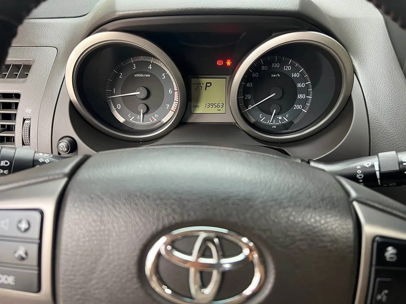Toyota Prado 2011 — Photo 14/14