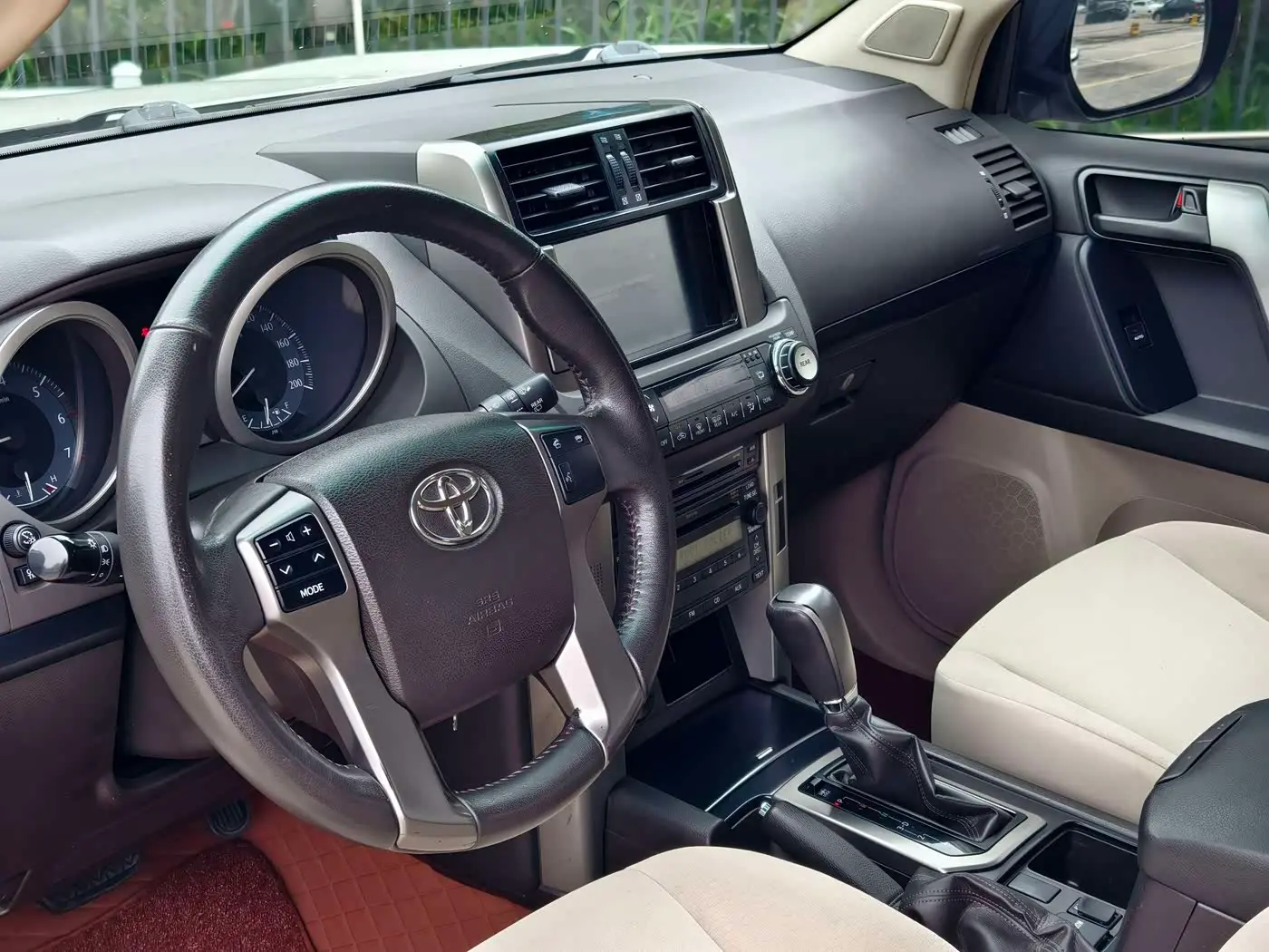 Toyota Prado 2011 — Şəkil 10/13