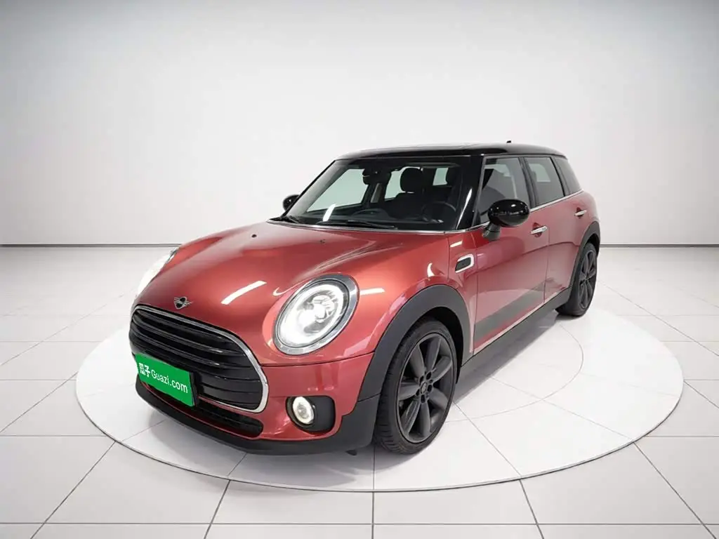 MINI CLUBMAN 2019 — Photo 1/20