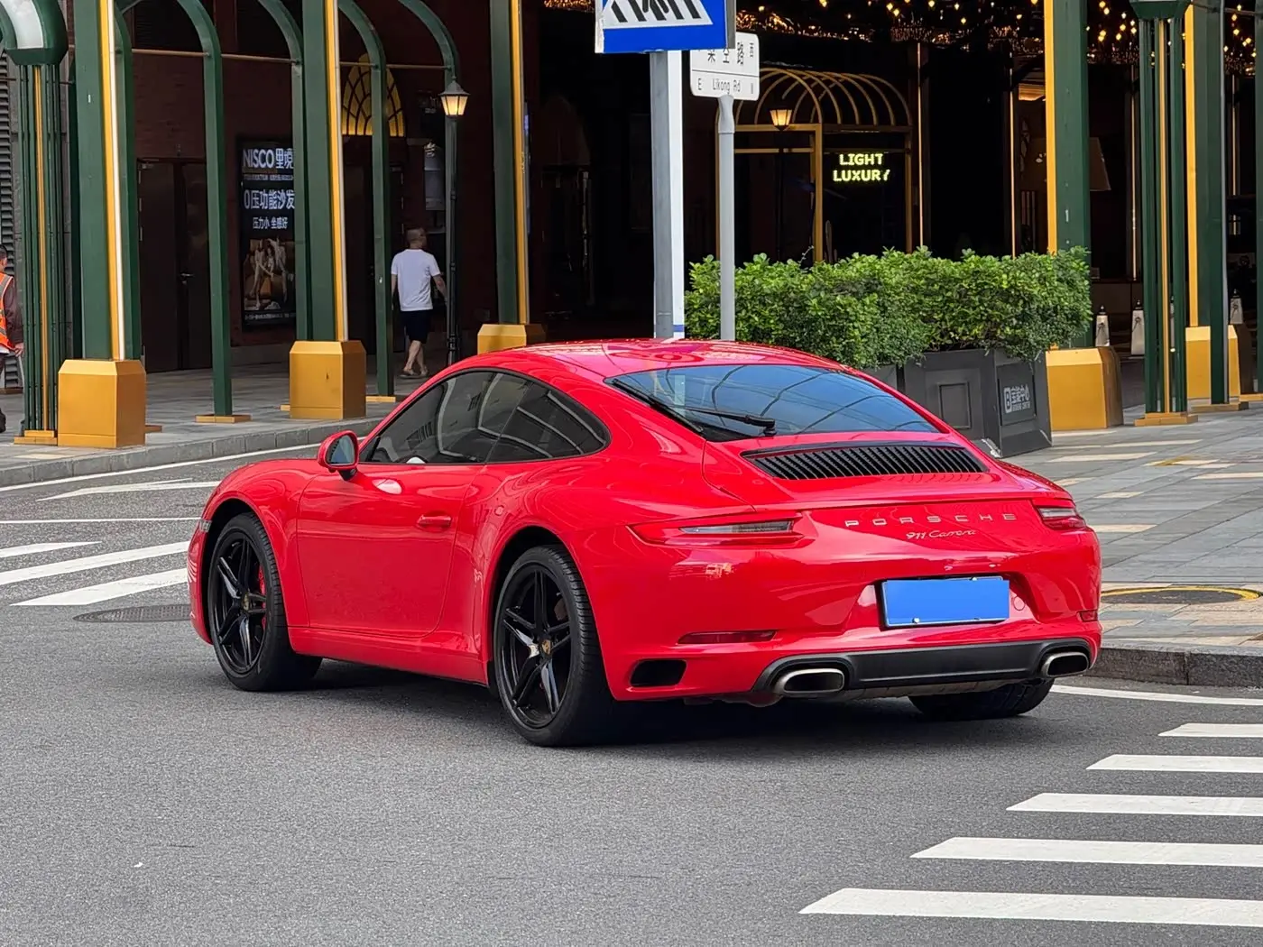 Porsche 911 2017 — Şəkil 17/18