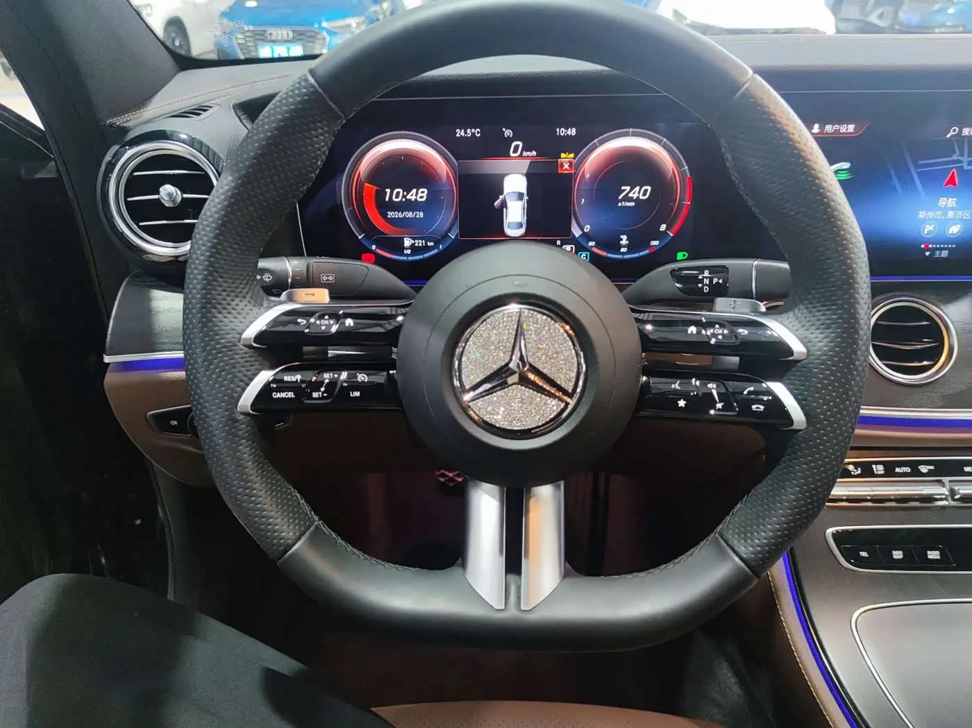 Mercedes-Benz E-Class 2023 — Фото 17/19