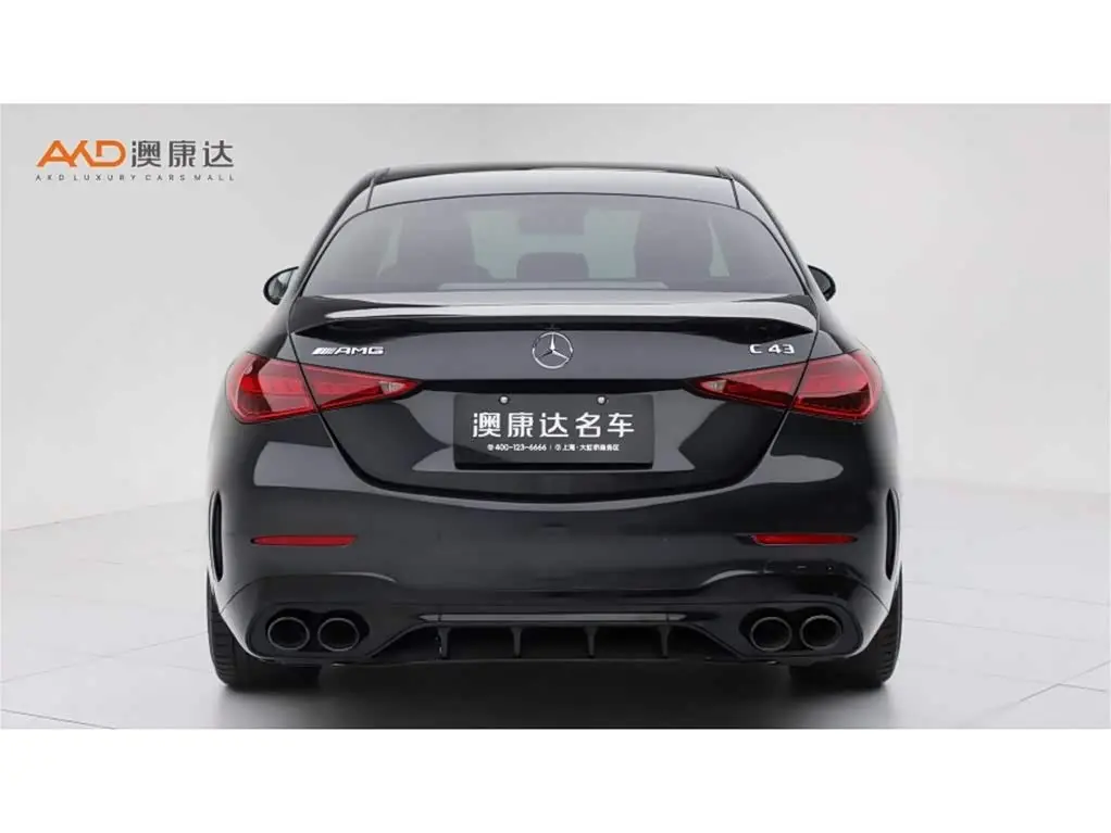 Mercedes-Benz C-Class AMG 2024 — Photo 4/10