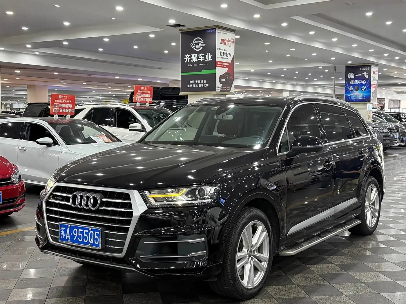 Audi Q7 2015 — Photo 1/14