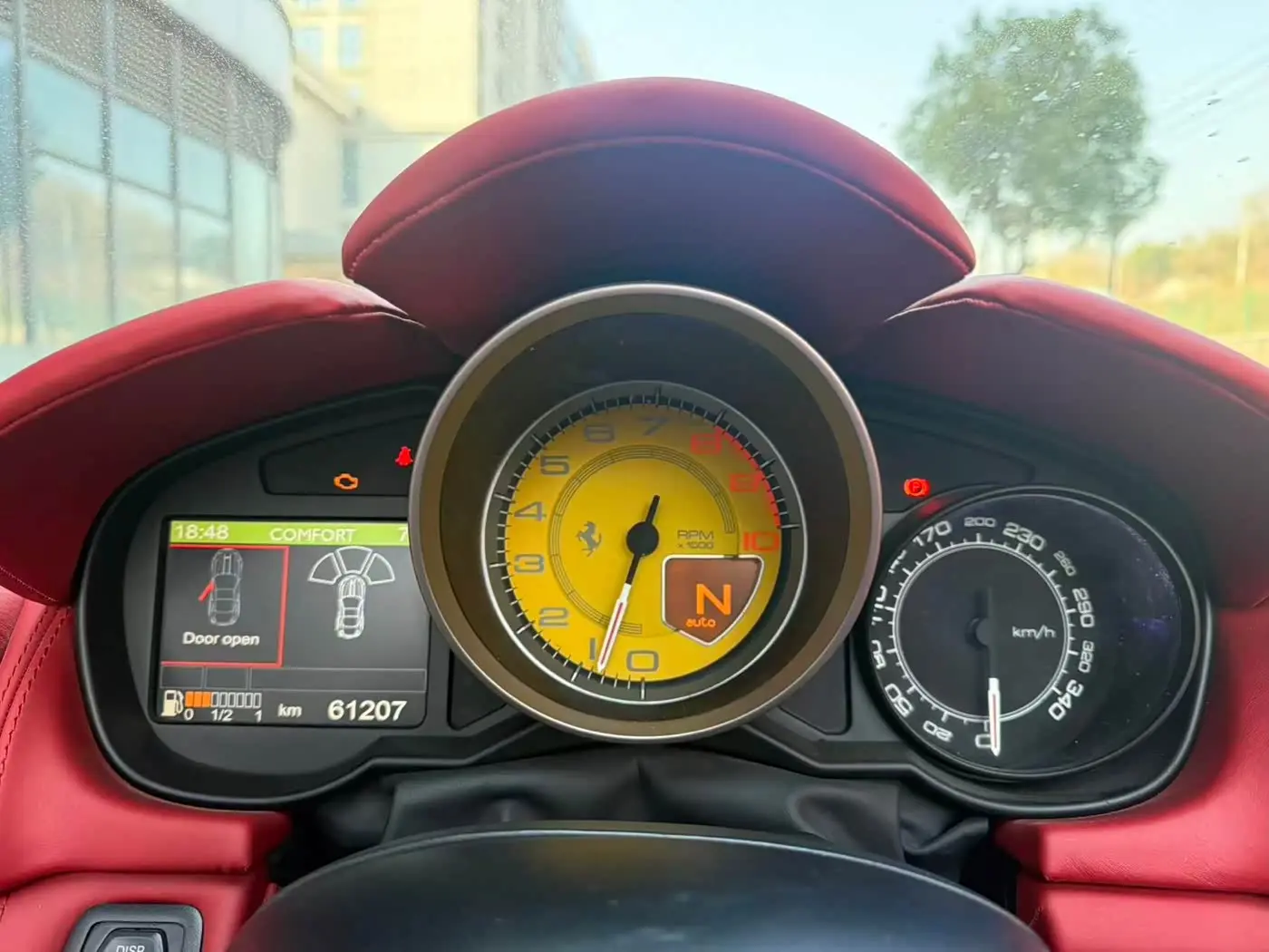 Ferrari California T 2013 — Photo 11/15