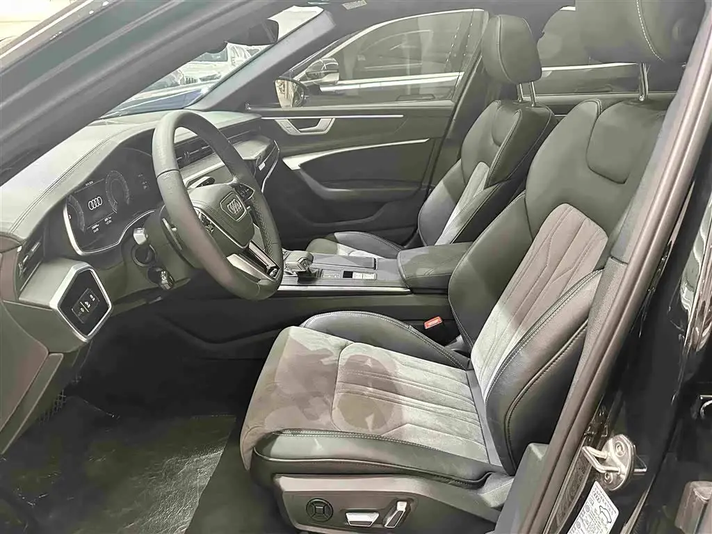 Audi A6L 2024 — Фото 11/20