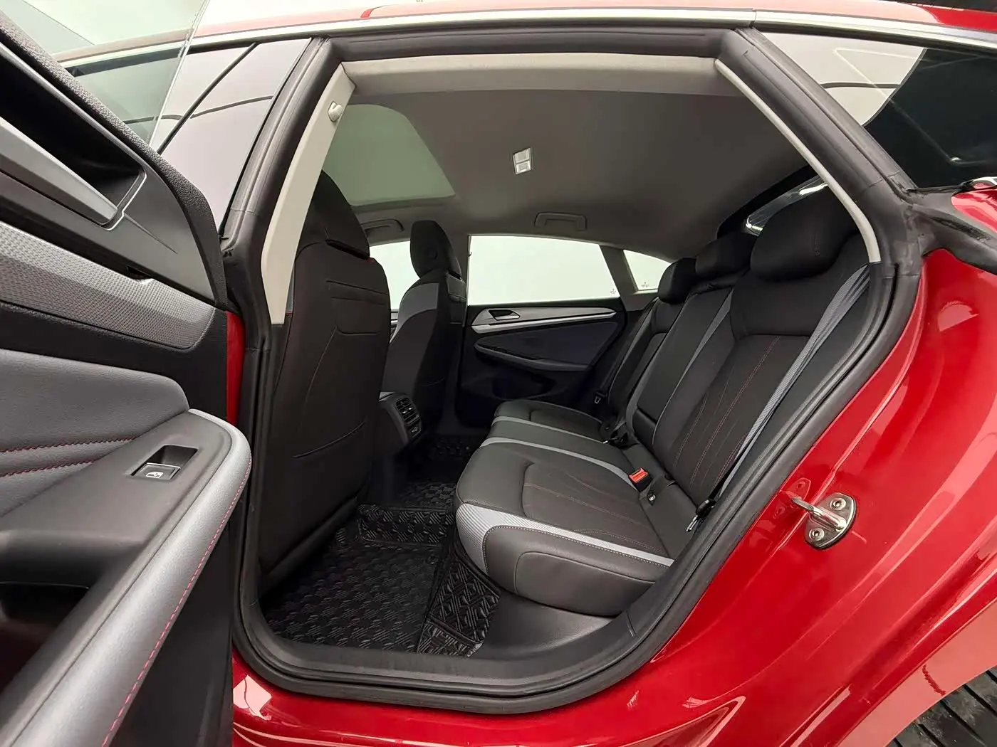 Volkswagen Lamando 2022 — Photo 10/20