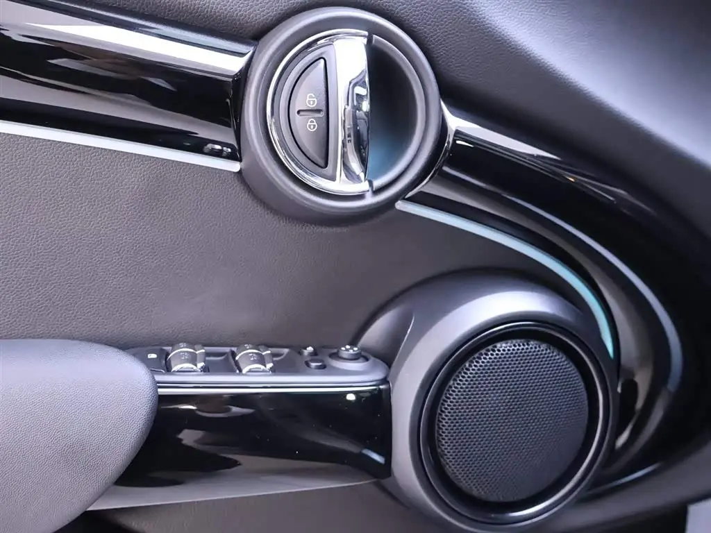 MINI MINI 2023 — Photo 17/20