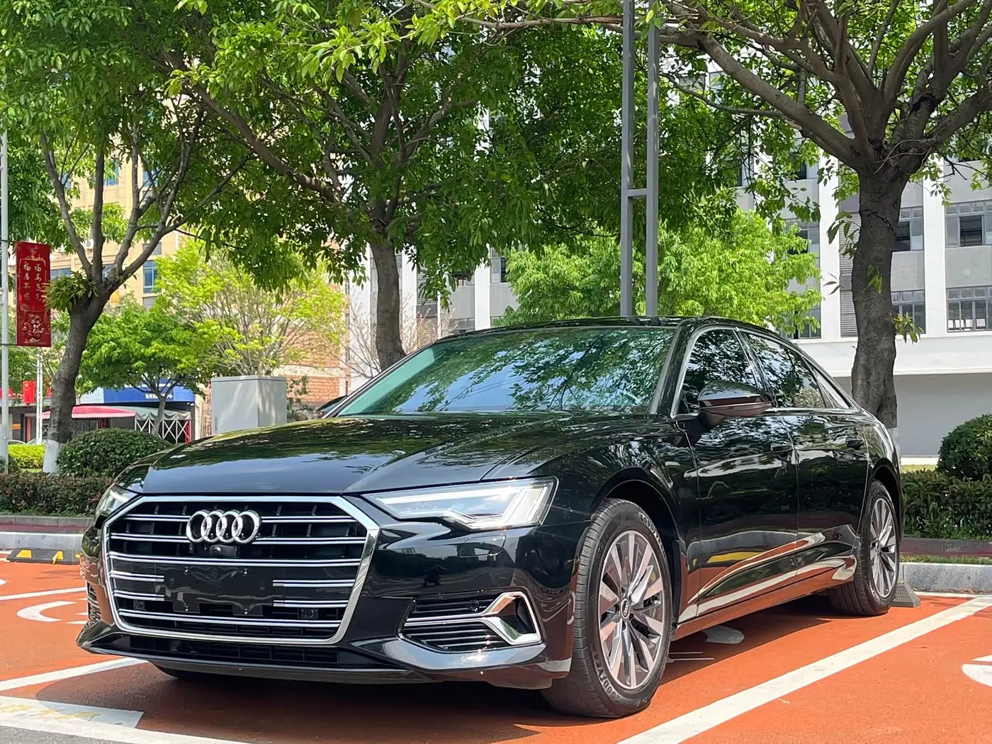 Audi A6L 2024 — Photo 1/9