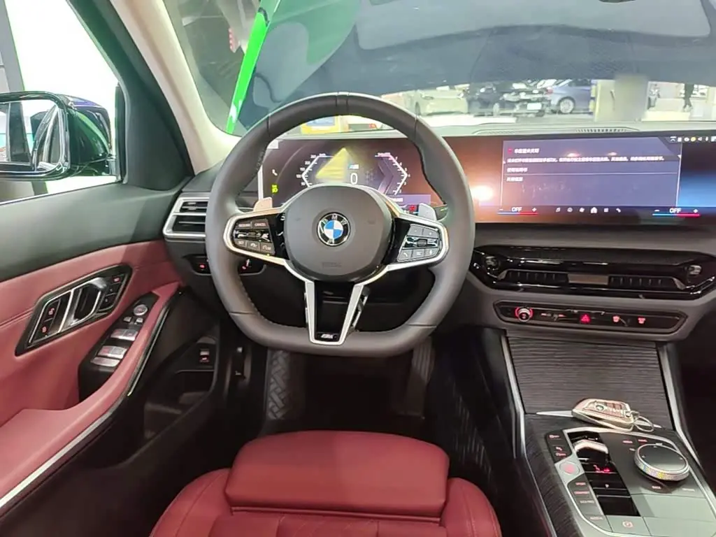 BMW 3 Series 2025 — Photo 11/20