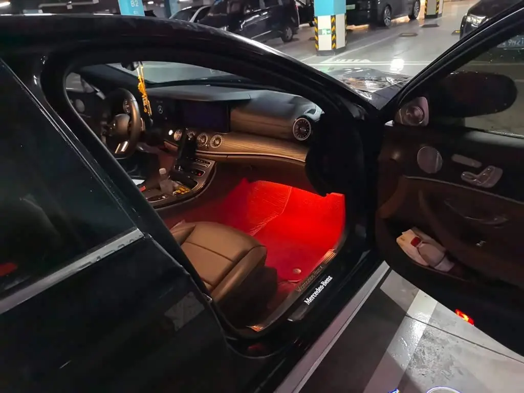 Mercedes-Benz E-Class 2021 — Photo 19/20