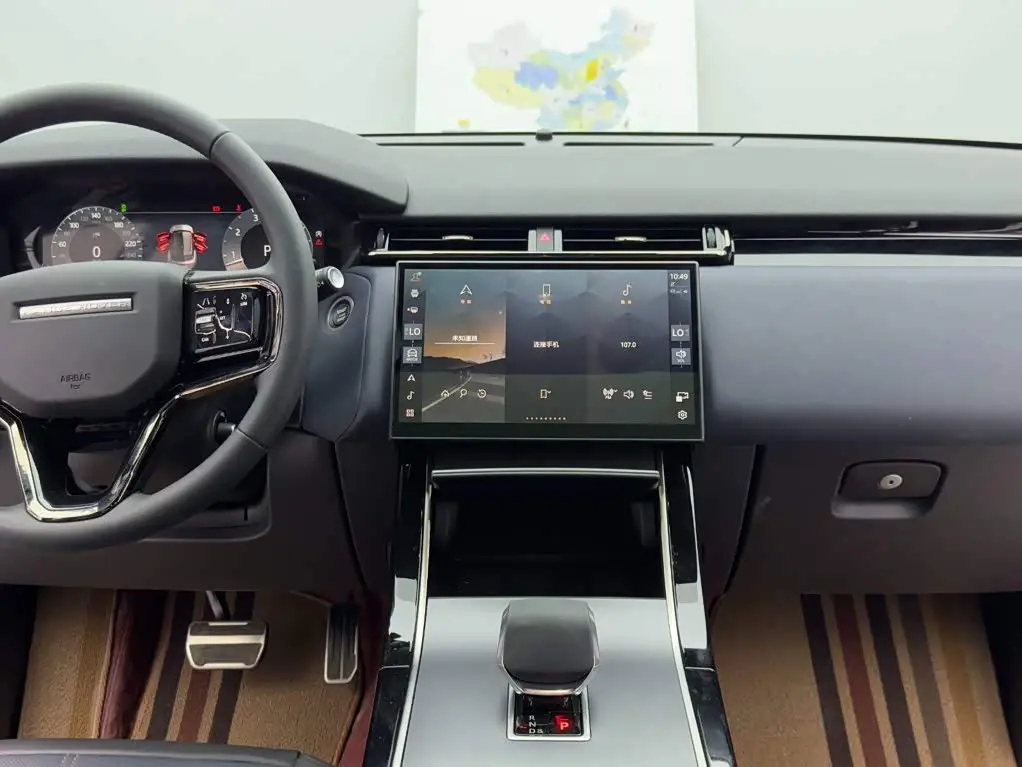 Land Rover Range Rover Velar 2026 — Фото 12/18