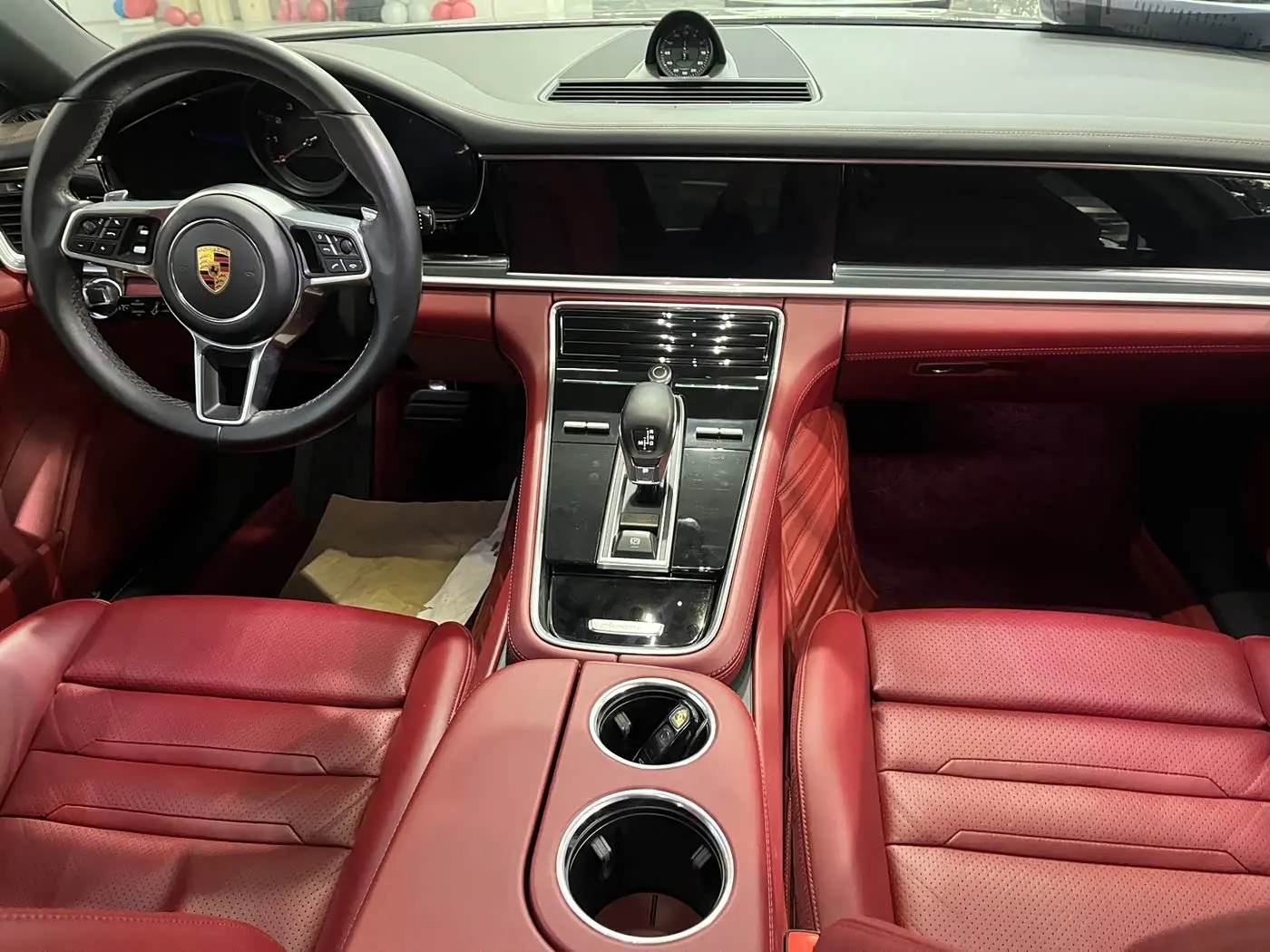 Porsche Panamera 2018 — Фото 5/18