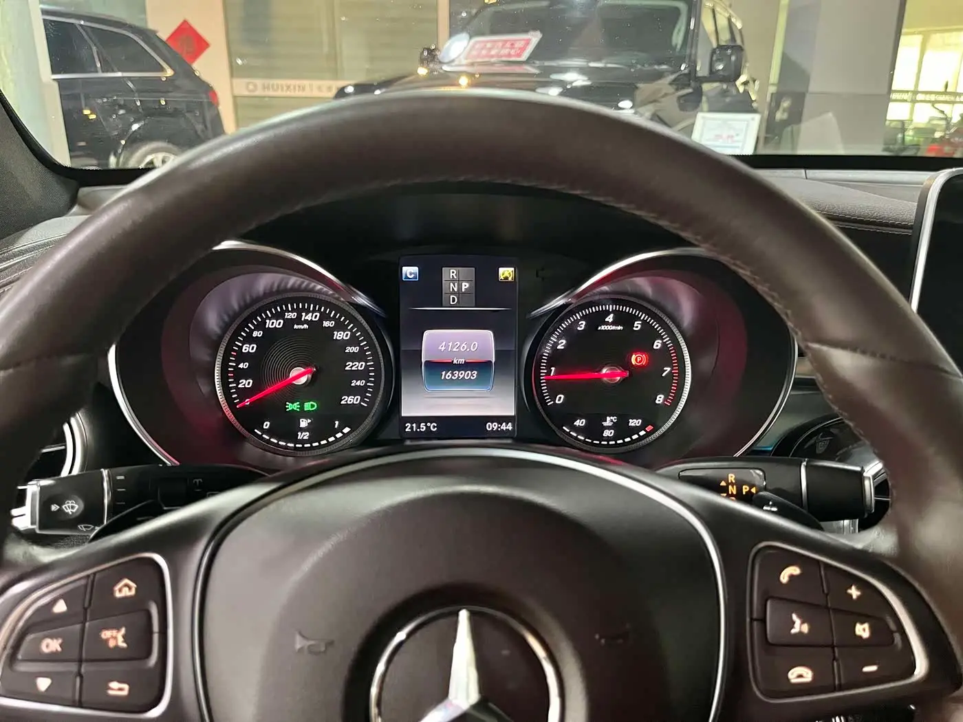 Mercedes-Benz GLC 2019 — Фото 8/20