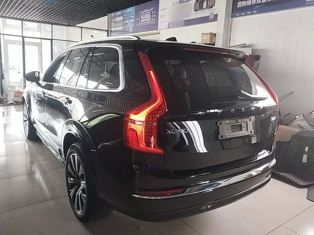 Volvo XC90 2024 — Фото 5/20