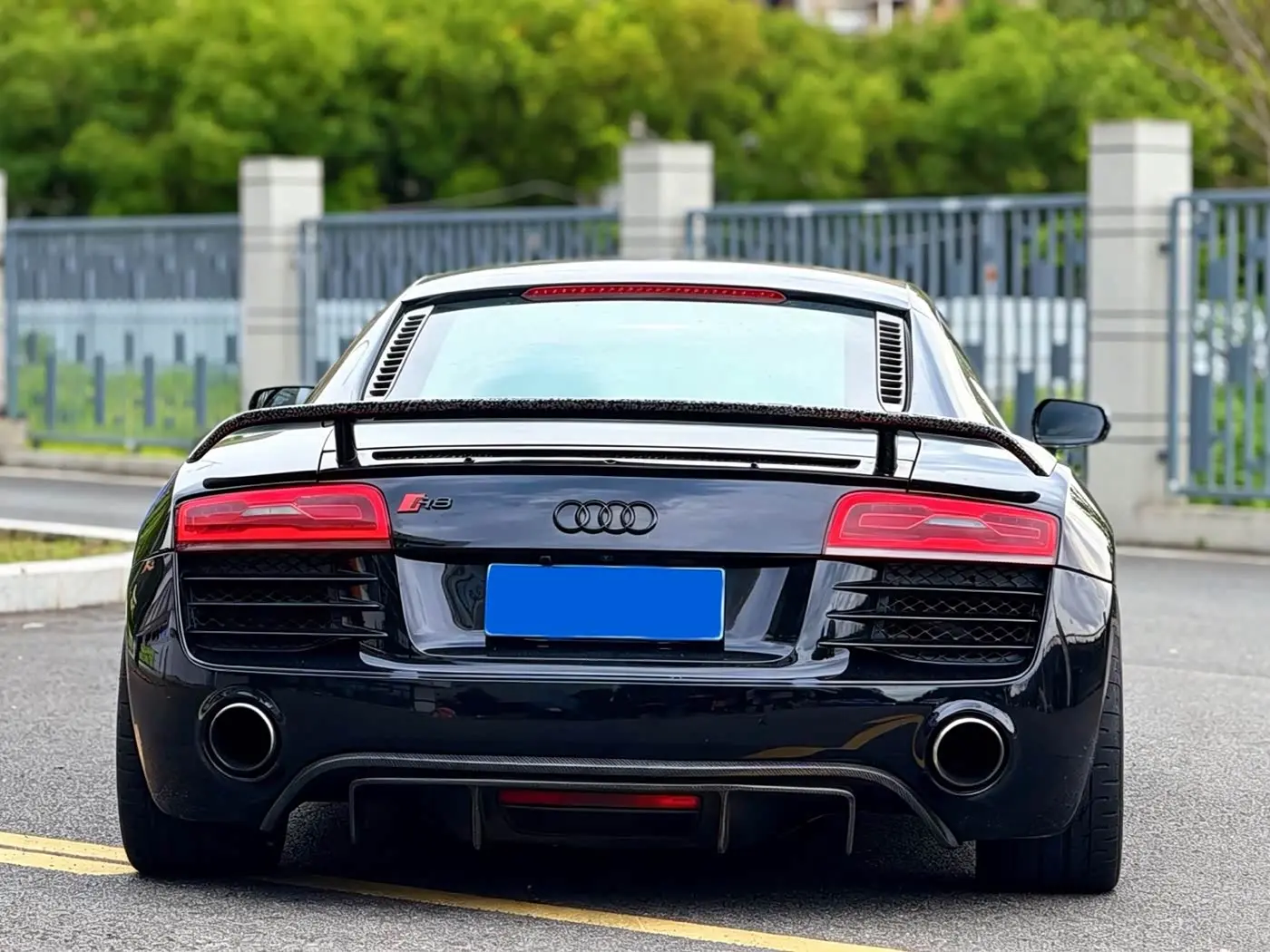 Audi R8 2017 — Фото 6/10