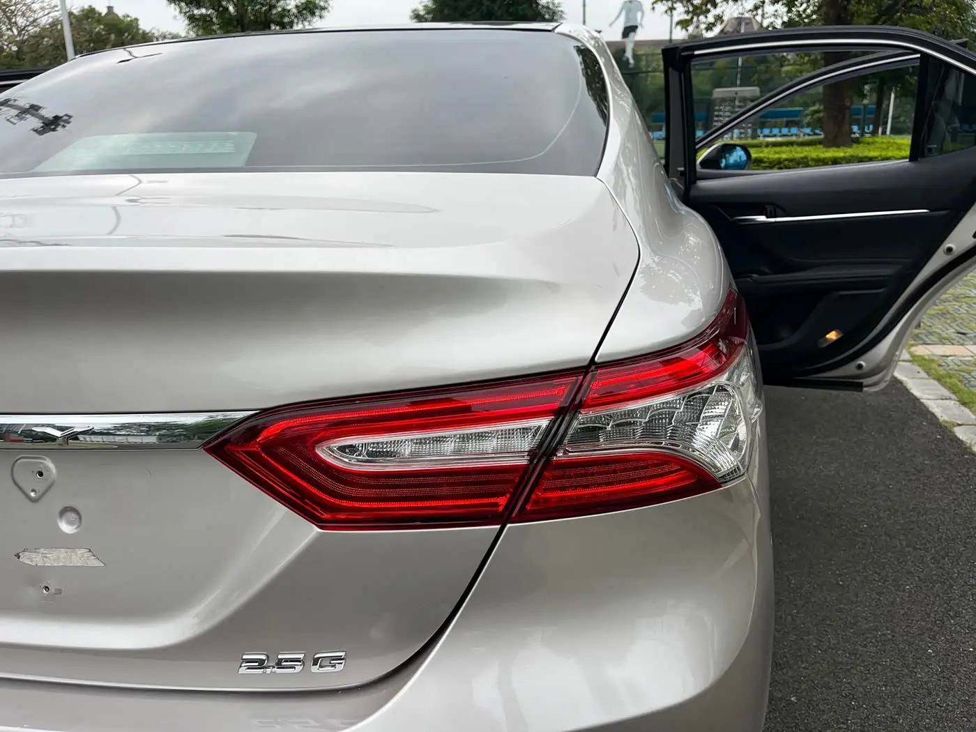 Toyota Camry 2019 — Фото 19/20
