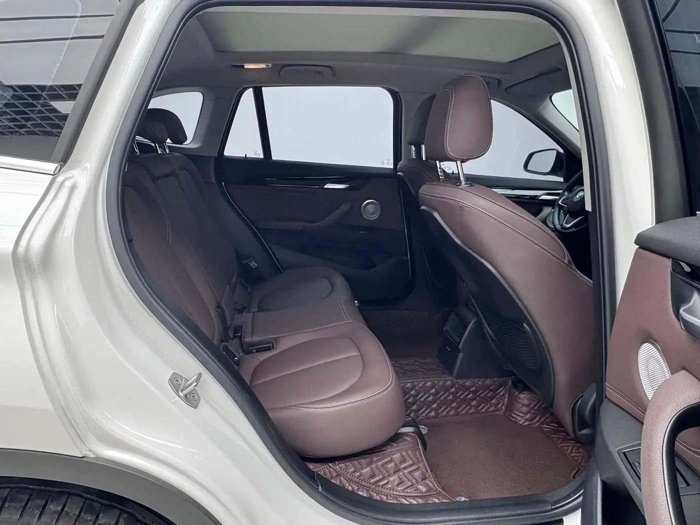 BMW X1 2022 — Photo 17/19