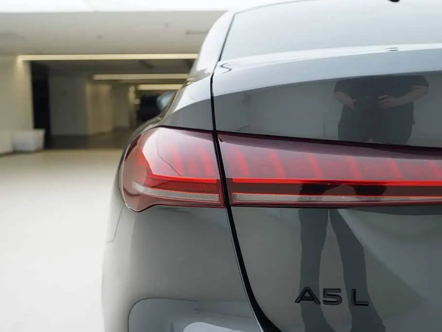 Audi A5L 2025 — Фото 16/20