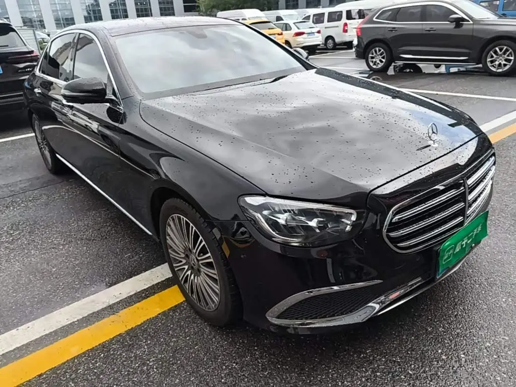 Mercedes-Benz E-Class 2022 — Фото 4/20