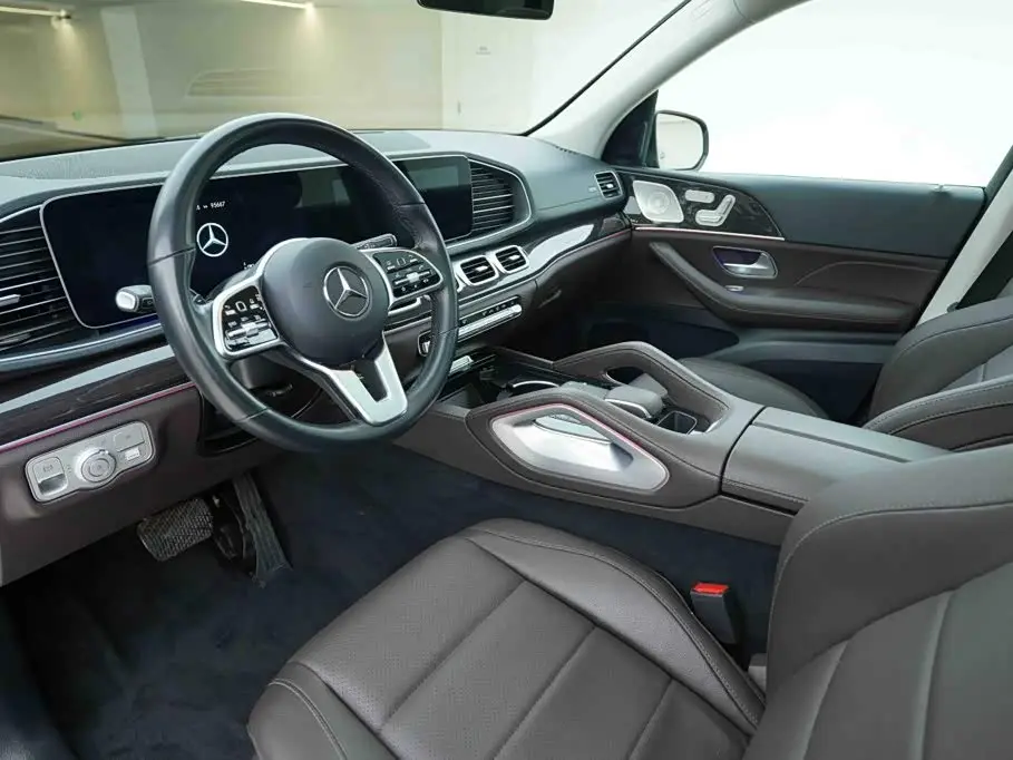 Mercedes-Benz GLE 2023 — Photo 8/20