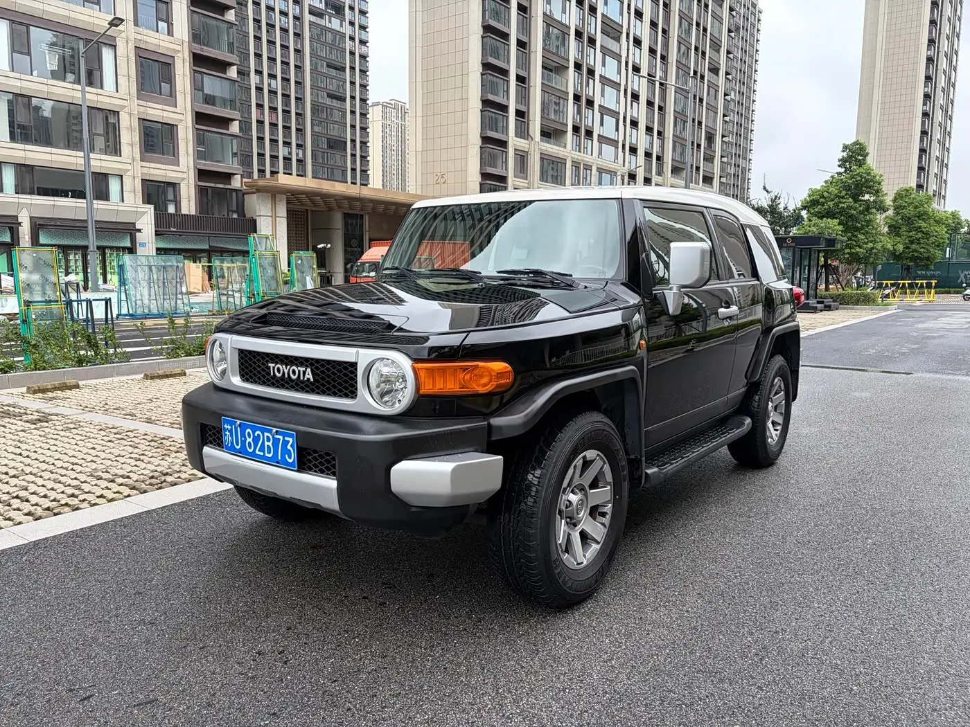Toyota FJ Cruiser 2014 — Photo 1/20